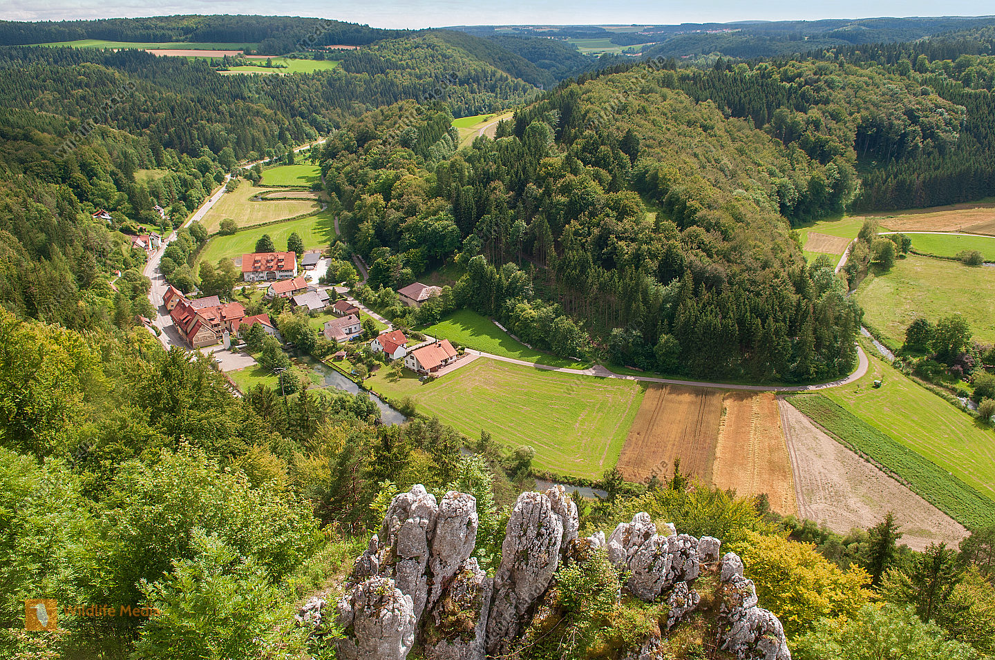 Blick von Burg Hohengundelfingen ins Große Lautertal/Schwäbische Alb
